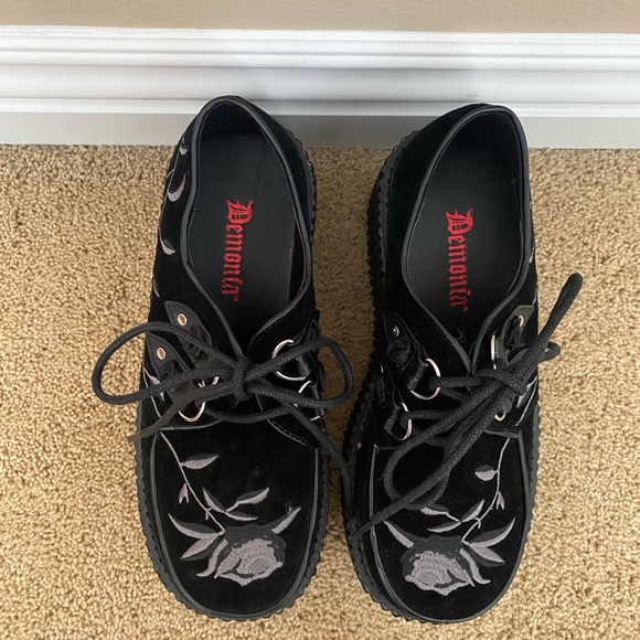 Demonia Platform Velvet Lace Ups - Picture 3 of 9